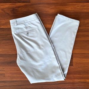 Size 32x30 Mizzen+Main Ash Gray Solid Chino Pants